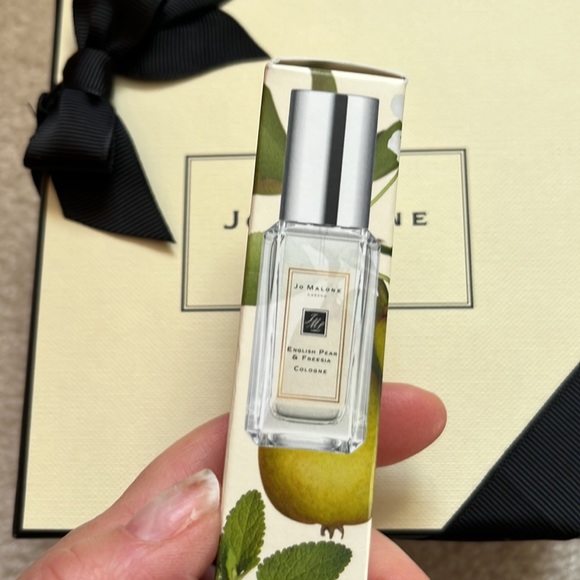 Jo Malone body cream and and travel cologne duo - Picture 5 of 7